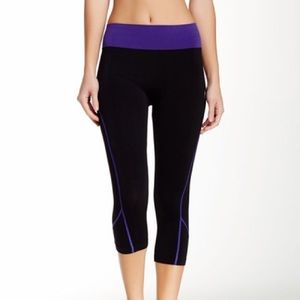 Electric Yoga purple contrast stitch capri